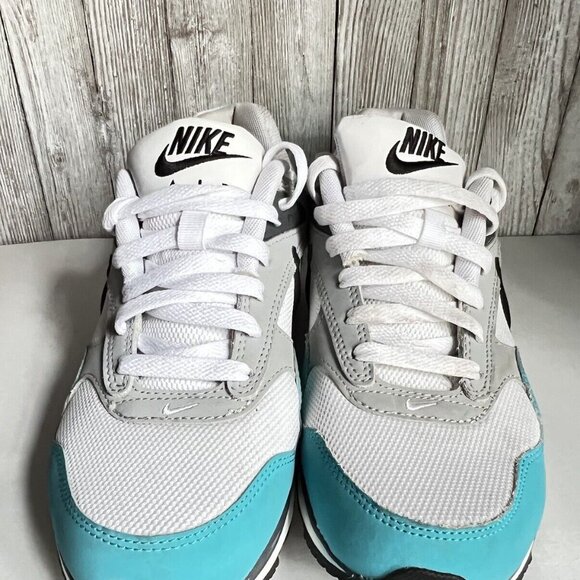 Nike Shoes - Size 8.5 US Nike Air Max Correlate Club Turquoise - Model # 511417-142